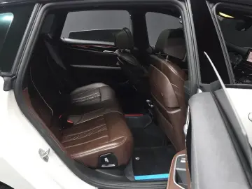2021 BMW 6 серии с пробегом 97 018 км
