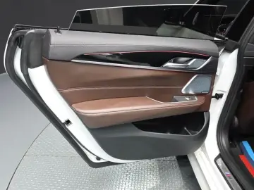 2021 BMW 6 серии с пробегом 97 018 км