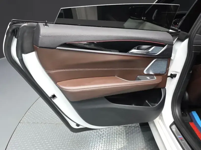 2021 BMW 6 серии с пробегом 97 018 км