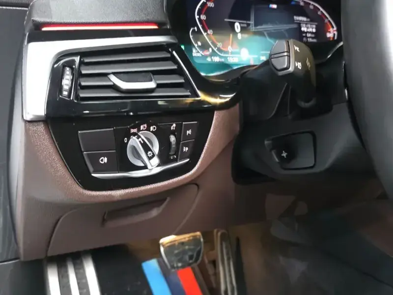 2021 BMW 6 серии с пробегом 97 018 км