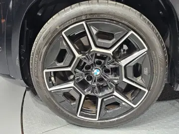 2026 BMW XM с пробегом 4 211 км
