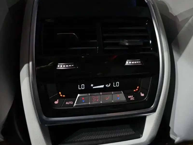 2026 BMW XM с пробегом 4 211 км