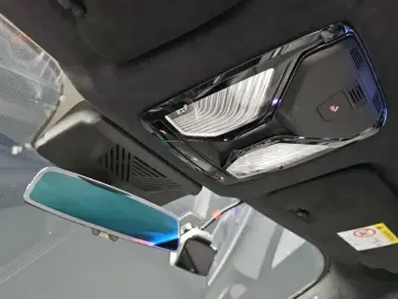 2026 BMW XM с пробегом 4 211 км