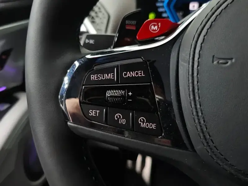 2026 BMW XM с пробегом 4 211 км