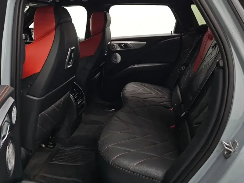 2024 BMW XM с пробегом 18 810 км