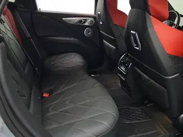 2024 BMW XM с пробегом 18 810 км