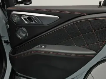 2024 BMW XM с пробегом 18 810 км
