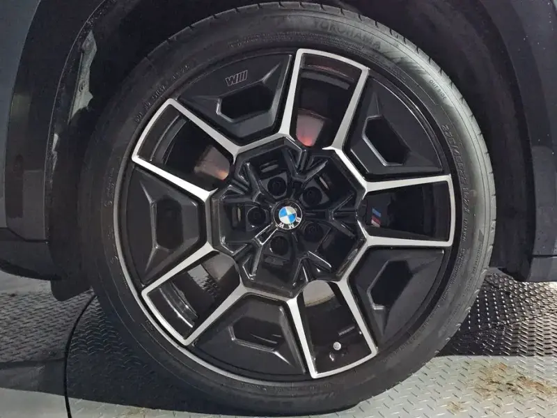 2025 BMW XM с пробегом 5 317 км