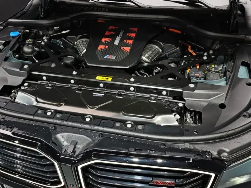 2025 BMW XM с пробегом 5 317 км