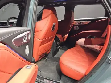 2025 BMW XM с пробегом 5 317 км