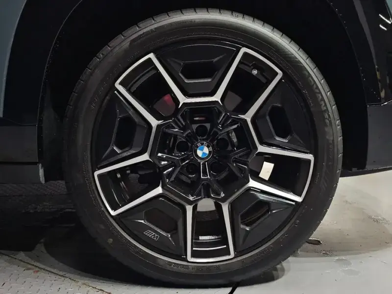 2025 BMW XM с пробегом 5 317 км