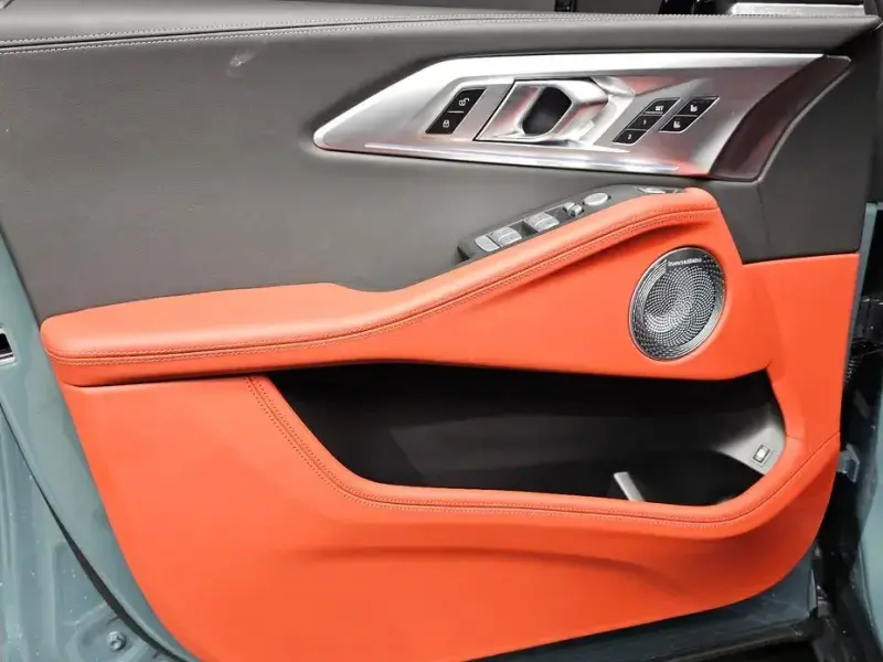 2025 BMW XM с пробегом 5 317 км