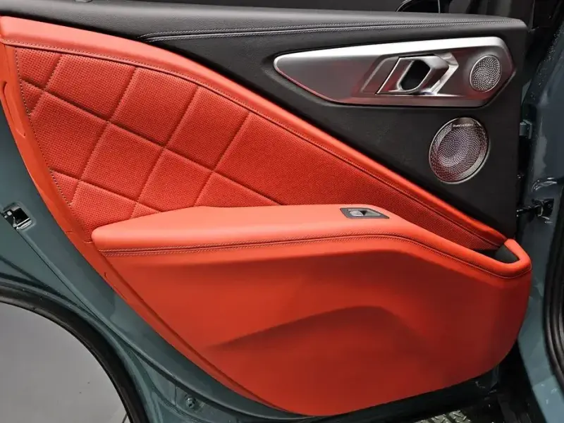 2025 BMW XM с пробегом 5 317 км