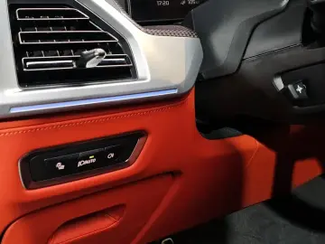 2025 BMW XM с пробегом 5 317 км