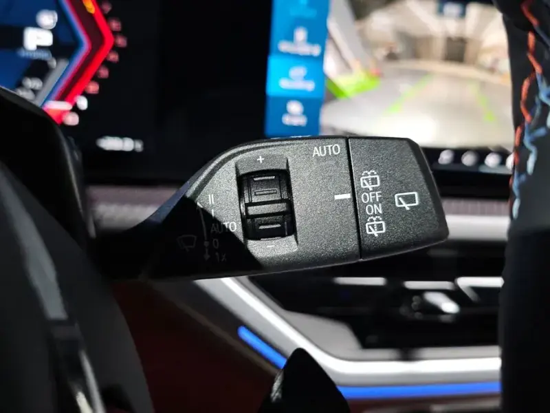 2025 BMW XM с пробегом 5 317 км