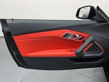 2025 BMW Z4 с пробегом 12 503 км
