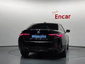 2023 BMW i4 с пробегом 42 839 км