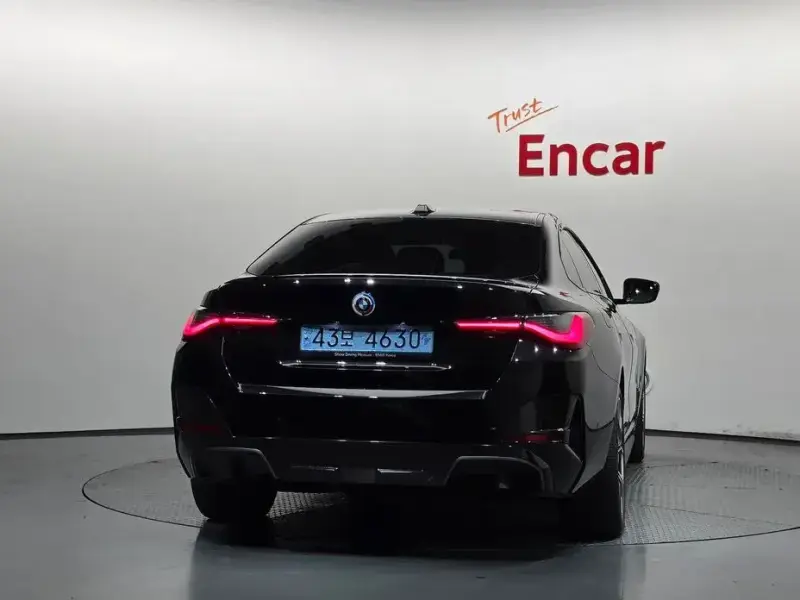 2023 BMW i4 с пробегом 42 839 км