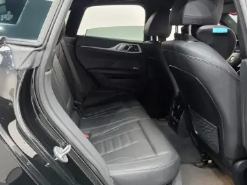 2023 BMW i4 с пробегом 42 839 км