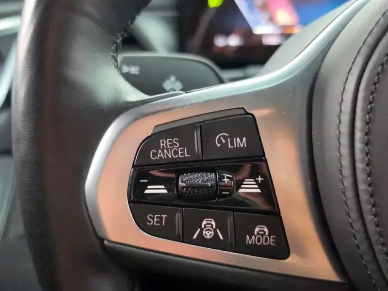 2023 BMW i4 с пробегом 42 839 км