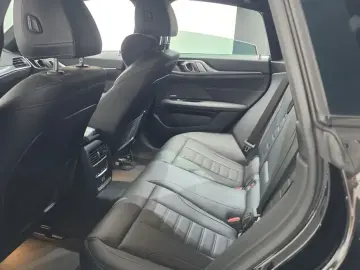 2023 BMW i4 с пробегом 42 839 км