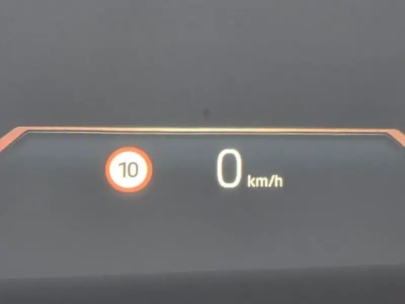 2023 BMW i4 с пробегом 42 839 км