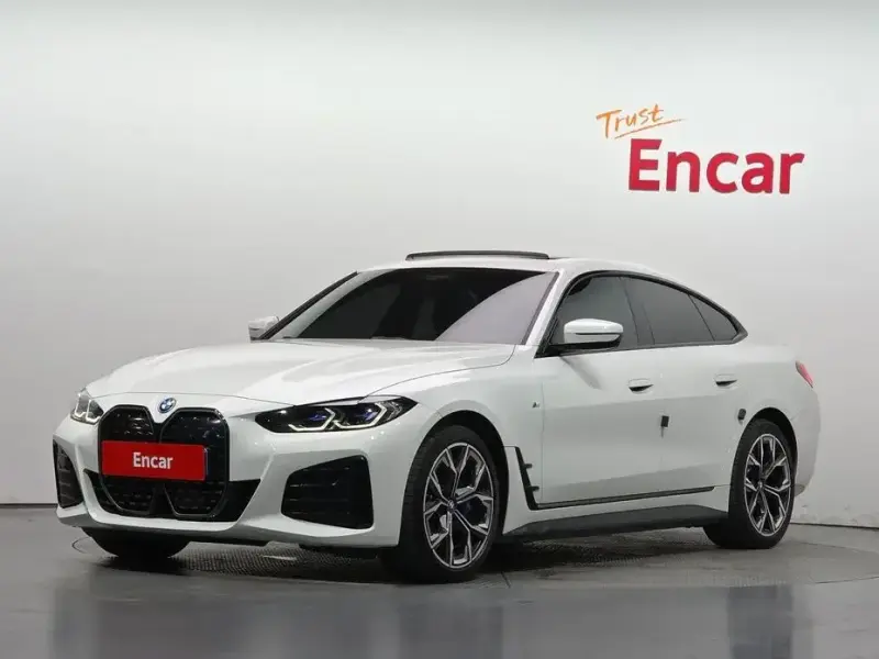 2023 BMW i4 с пробегом 19 521 км