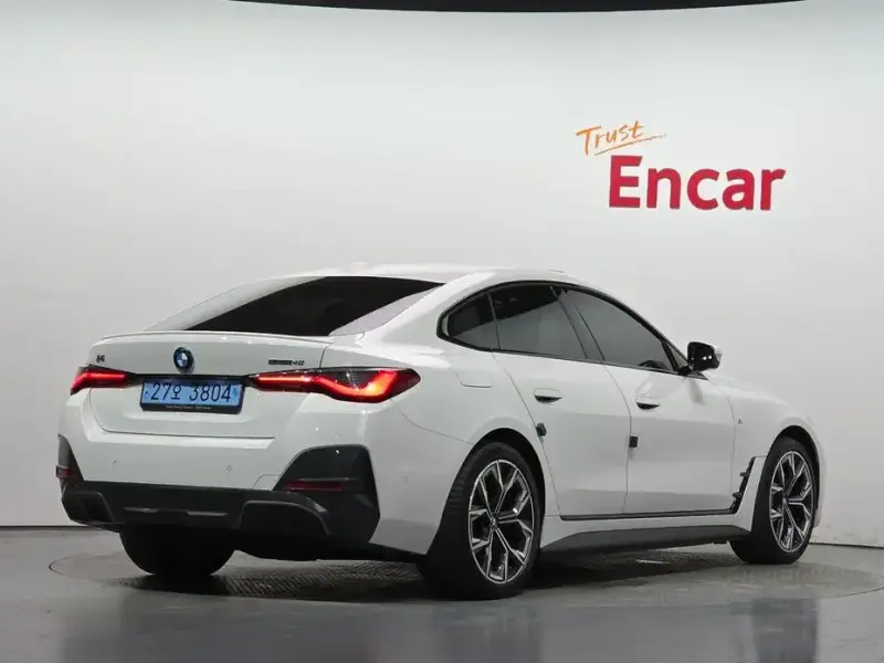 2023 BMW i4 с пробегом 19 521 км