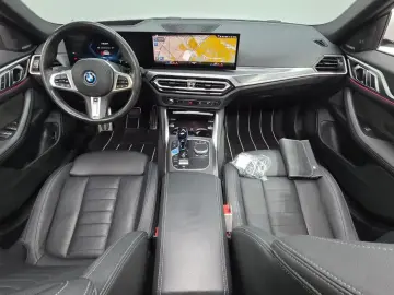 2023 BMW i4 с пробегом 19 521 км