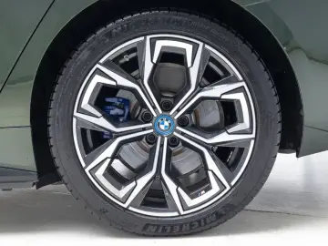 2022 BMW i4 с пробегом 89 782 км
