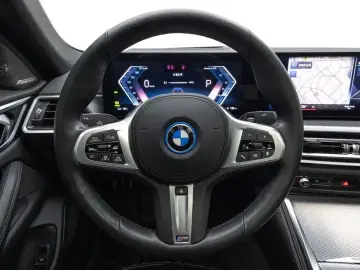 2022 BMW i4 с пробегом 89 782 км