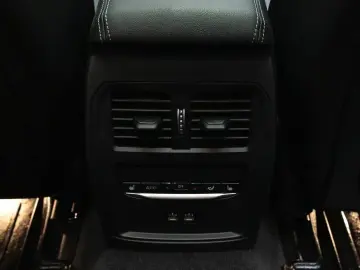 2022 BMW i4 с пробегом 89 782 км
