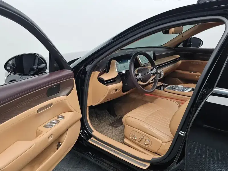 2023 Genesis G90 с пробегом 63 105 км