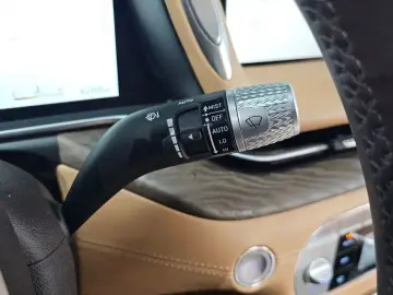 2023 Genesis G90 с пробегом 63 105 км