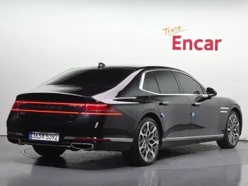 2023 Genesis G90 с пробегом 89 086 км