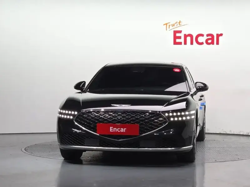 2023 Genesis G90 с пробегом 89 086 км