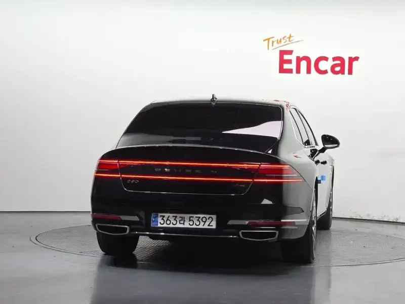 2023 Genesis G90 с пробегом 89 086 км