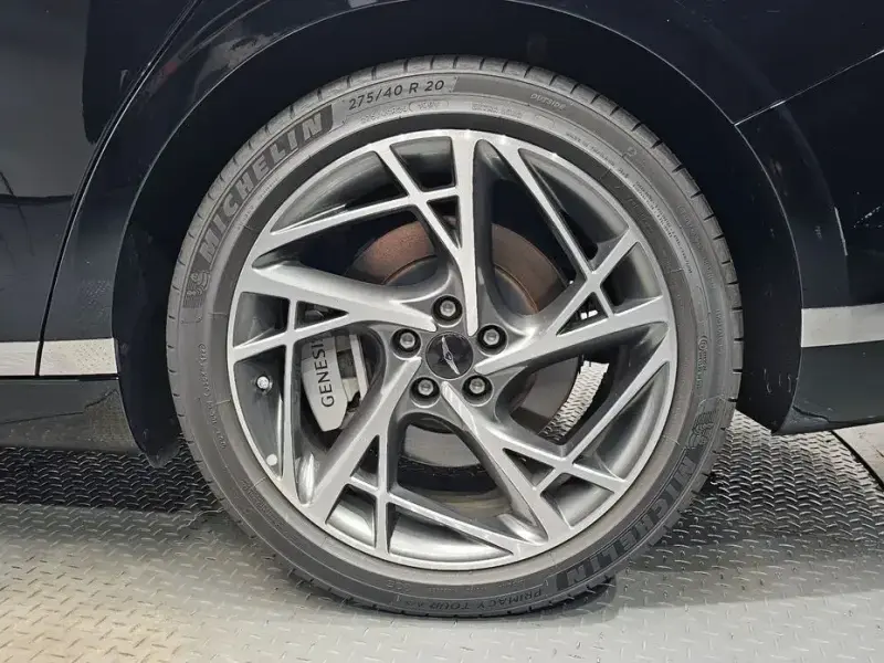 2023 Genesis G90 с пробегом 63 105 км