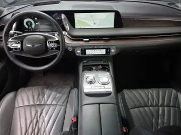 2023 Genesis G90 с пробегом 89 086 км