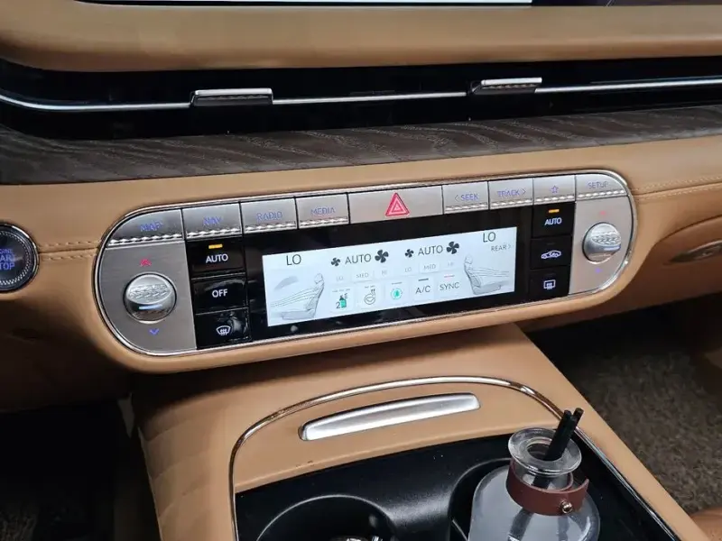 2023 Genesis G90 с пробегом 63 105 км