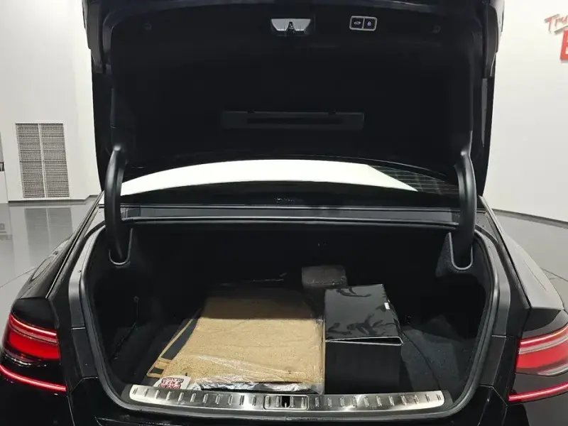 2023 Genesis G90 с пробегом 63 105 км