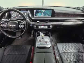 2023 Genesis G90 с пробегом 44 950 км