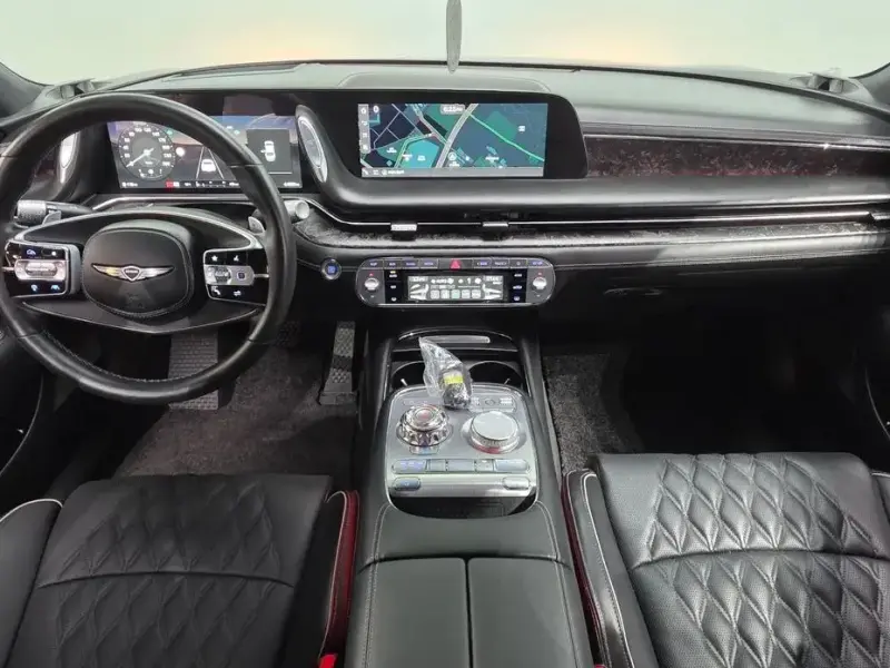 2023 Genesis G90 с пробегом 44 950 км