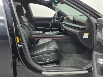 2023 Genesis G90 с пробегом 44 950 км