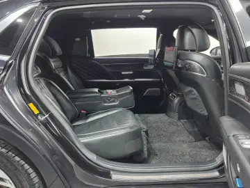 2023 Genesis G90 с пробегом 44 950 км