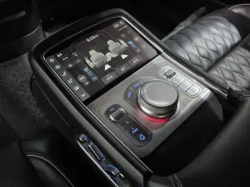 2023 Genesis G90 с пробегом 44 950 км