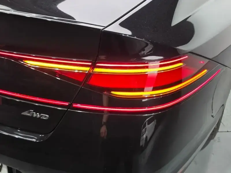 2023 Genesis G90 с пробегом 44 950 км