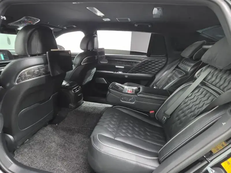 2023 Genesis G90 с пробегом 44 950 км