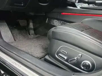 2023 Genesis G90 с пробегом 44 950 км