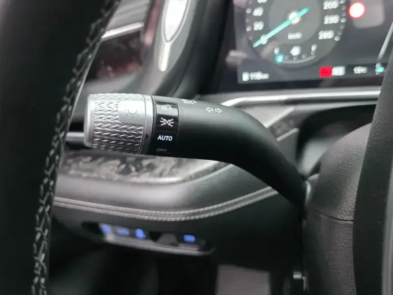 2023 Genesis G90 с пробегом 44 950 км